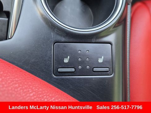 Used 2019 Toyota Camry XSE FWD image 21