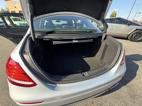 Used 2019 Mercedes-Benz E 300 w/ Premium 1 Package image 15