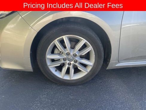 Used 2013 Toyota Avalon XLE FWD image 3