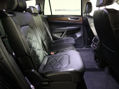 Used 2024 Volkswagen Atlas SE FWD image 20
