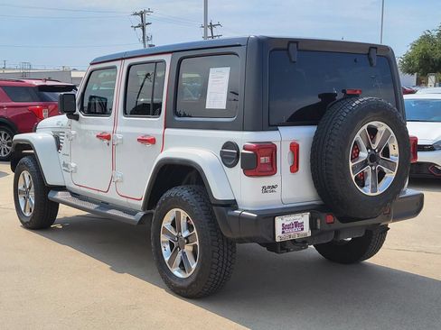 Used 2020 Jeep Wrangler Unlimited Sahara AWD/4WD image 7