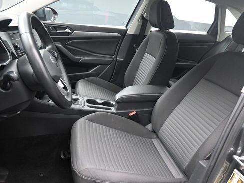 Used 2024 Volkswagen Jetta S image 18