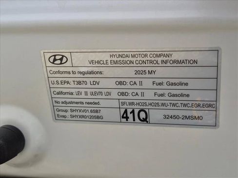 Certified 2025 Hyundai Venue SE FWD image 23
