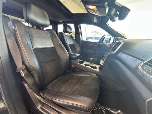 Used 2015 Jeep Grand Cherokee Altitude RWD image 25