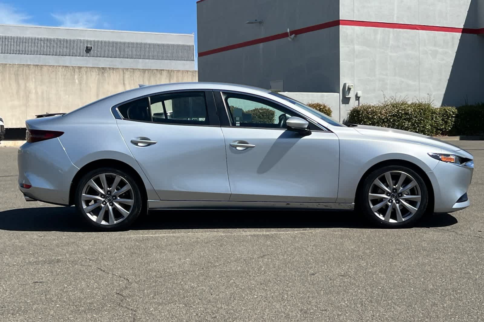 Used 2019 MAZDA MAZDA3 AWD Sedan w/ Preferred Package image 6