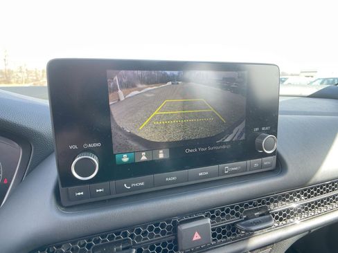 Used 2023 Honda HR-V LX image 17