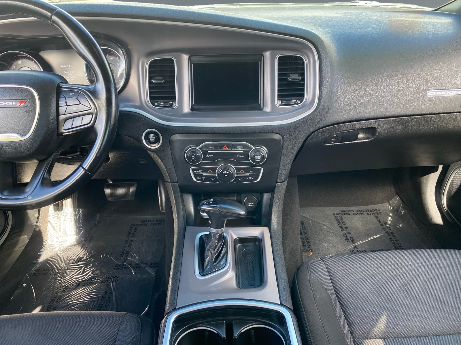 Used 2022 Dodge Charger SXT RWD image 11