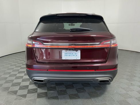 Used 2022 Lincoln Nautilus Reserve w/ Equipment Group 201A image 6