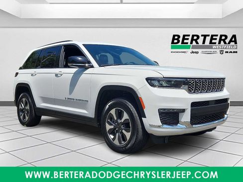 Used 2024 Jeep Grand Cherokee Limited 4xe image 1