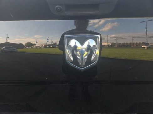 Used 2022 RAM 1500 Classic SLT w/ Electronics Group AWD/4WD image 60