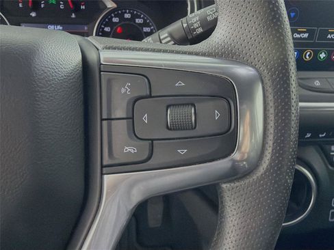 Used 2023 Chevrolet Blazer LT AWD/4WD image 39