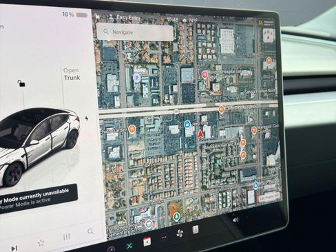 Used 2025 Tesla Model 3 Performance AWD/4WD image 22