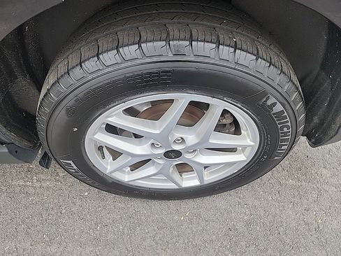 Used 2023 Ford Edge SEL image 20