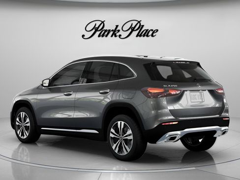 Used 2026 Mercedes-Benz GLA 250 image 13