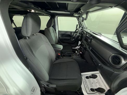 Used 2023 Jeep Wrangler Willys image 26