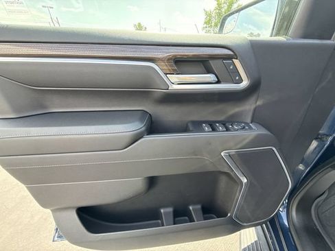 Used 2022 Chevrolet Silverado 1500 LT AWD/4WD image 21