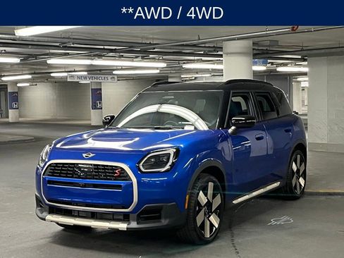 Used 2025 MINI Cooper Countryman S w/ Comfort Package Max image 4