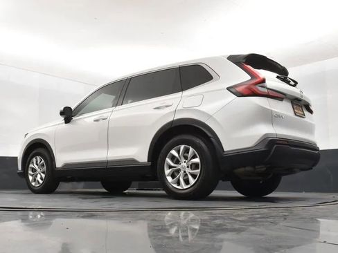 Used 2024 Honda CR-V LX image 12