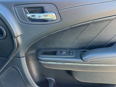 Used 2022 Dodge Charger SRT Hellcat w/ Harman/Kardon Audio Group image 25