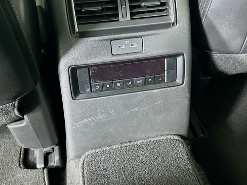 Used 2024 MAZDA CX-90 3.3 Turbo w/ Premium Package image 28