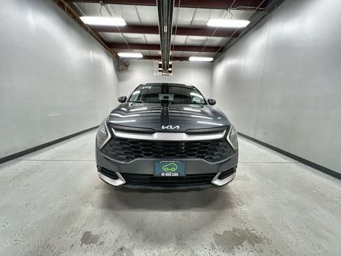 Used 2023 Kia Sportage LX AWD/4WD image 3