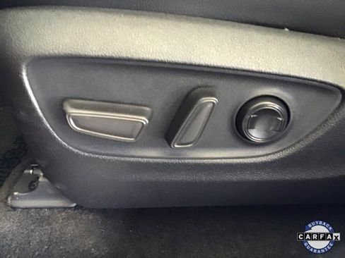 Used 2023 Toyota Highlander Limited image 35