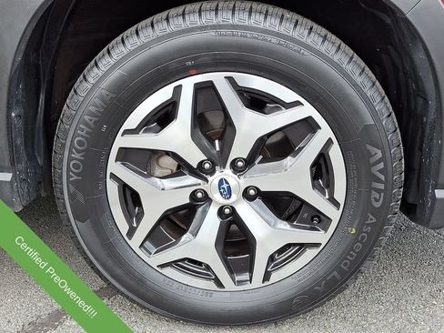 Used 2023 Subaru Forester Premium AWD/4WD image 8