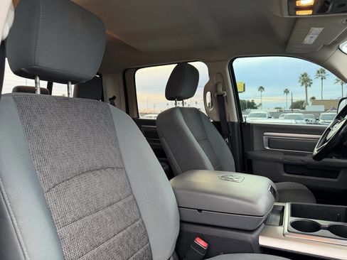 Used 2014 RAM 2500 Big Horn image 28