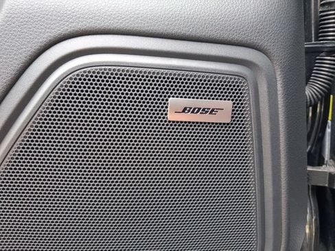 Certified 2026 Porsche Macan AWD/4WD image 26