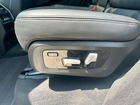 Used 2024 BMW X7 xDrive40i w/ Executive Package AWD/4WD image 47