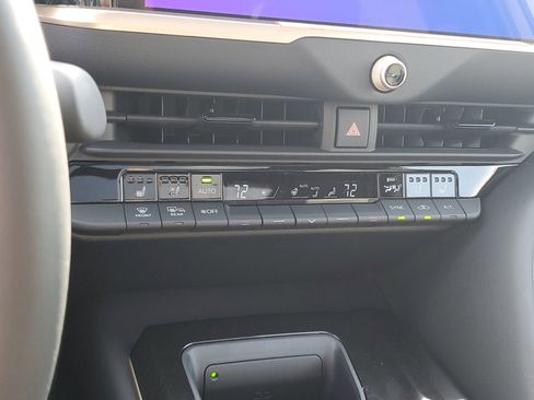 New 2026 Toyota Crown Signia AWD/4WD image 28