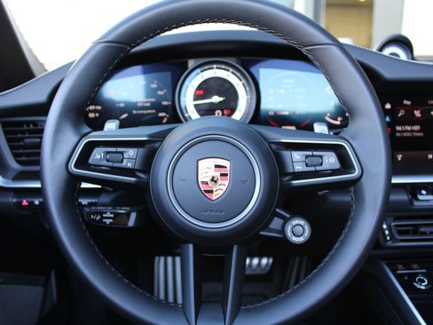 Used 2024 Porsche 911 Carrera image 15