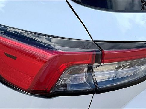 Used 2022 Ford Escape SE image 24