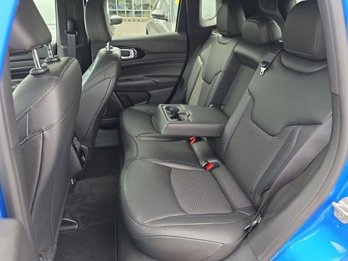 Used 2026 Jeep Compass Latitude image 31