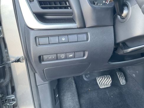 Certified 2023 Nissan Rogue SV w/ SV Premium B Package image 20