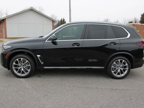New 2026 BMW X5 xDrive40i w/ Executive Package image 5