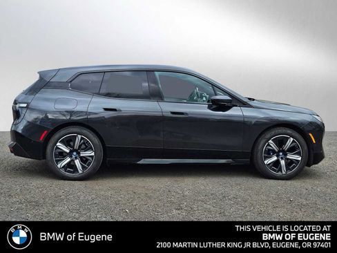 Used 2025 BMW iX M60 image 2