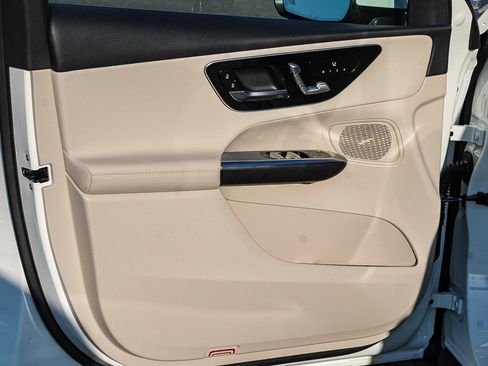 New 2026 Mercedes-Benz GLC 300 image 19