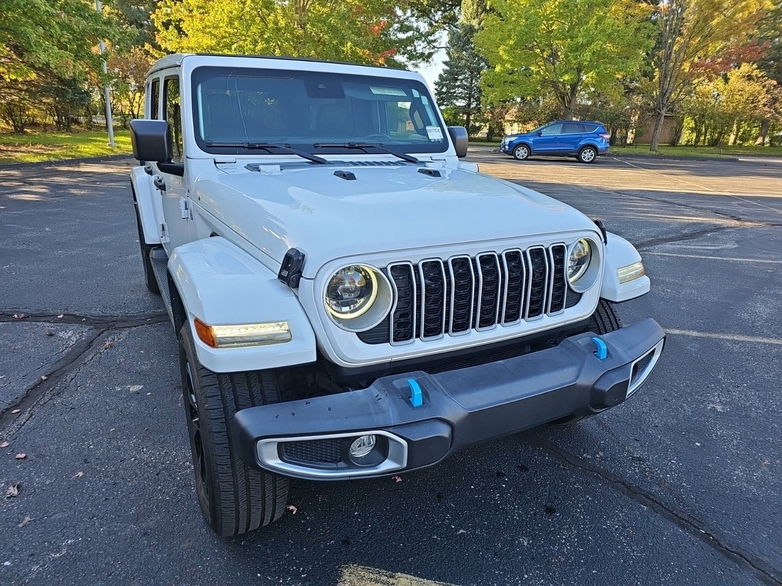Used 2024 Jeep Wrangler Unlimited Sahara AWD/4WD image 8