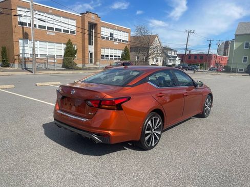 Used 2022 Nissan Altima 2.5 SR AWD/4WD image 5