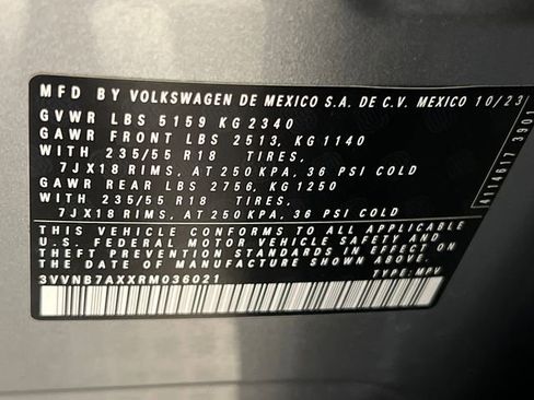 Certified 2024 Volkswagen Tiguan SE w/ Panoramic Sunroof Package FWD image 30
