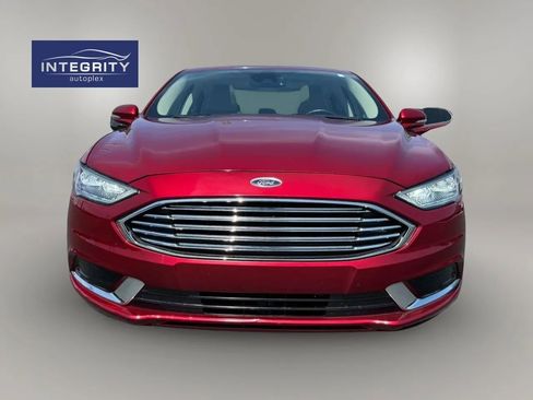 Used 2018 Ford Fusion SE w/ Fusion SE Technology Package FWD image 8