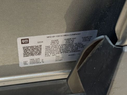 Used 2025 Chevrolet Trax LT image 29