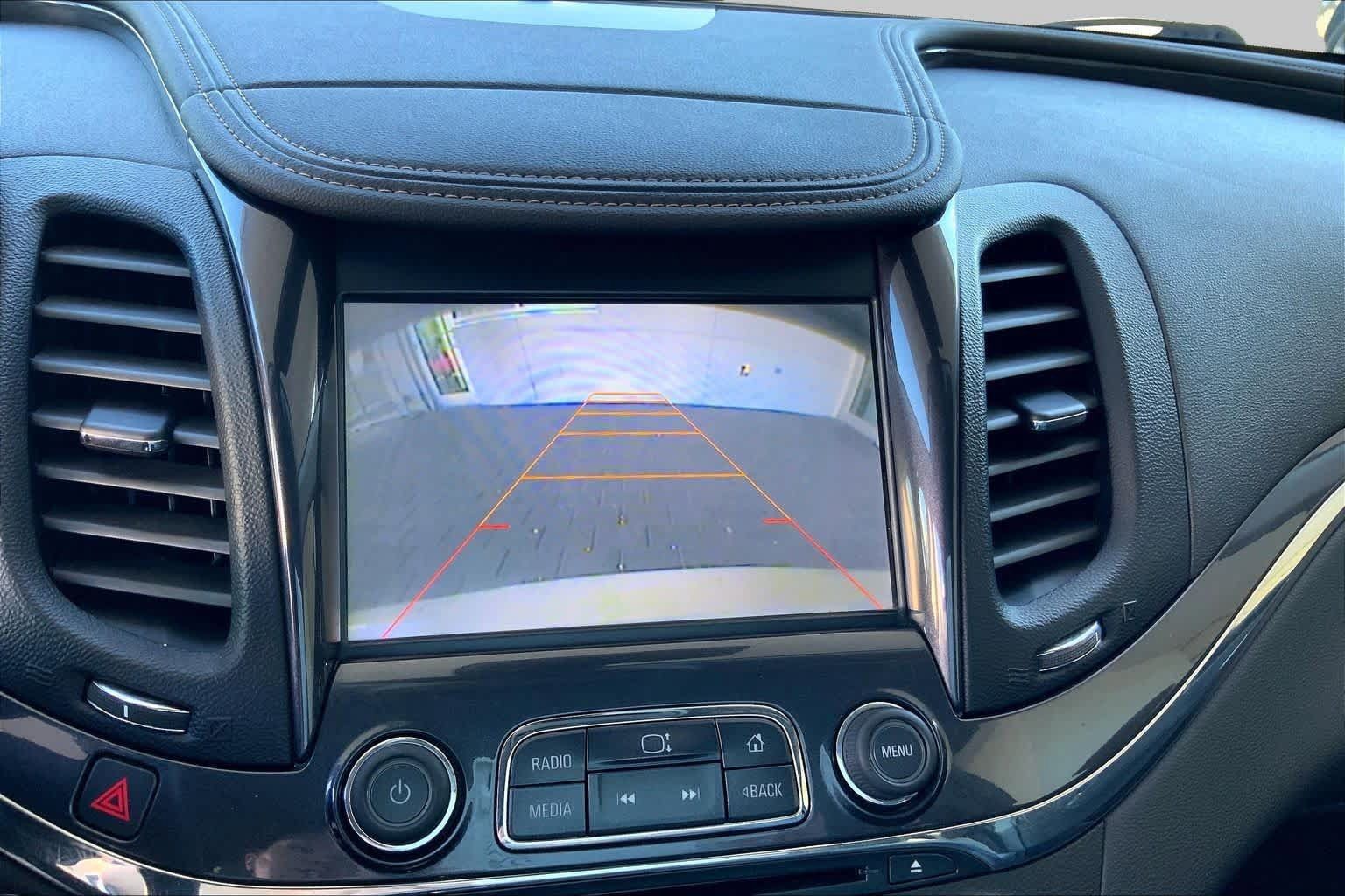 Used 2015 Chevrolet Impala LTZ FWD image 29