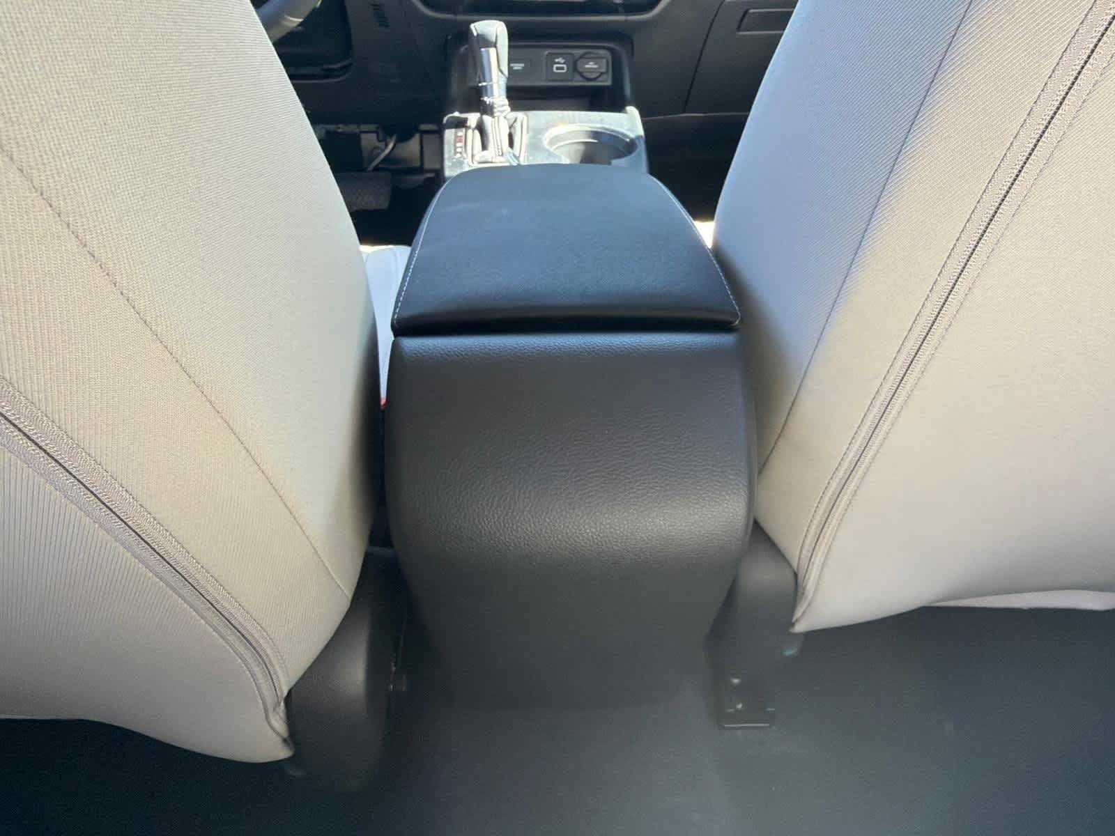 Used 2023 Honda Civic LX image 28