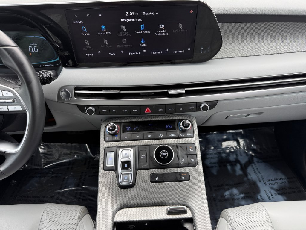 Used 2024 Hyundai Palisade SEL FWD image 11