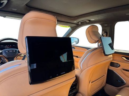 Certified 2024 Jeep Grand Cherokee L Summit image 16