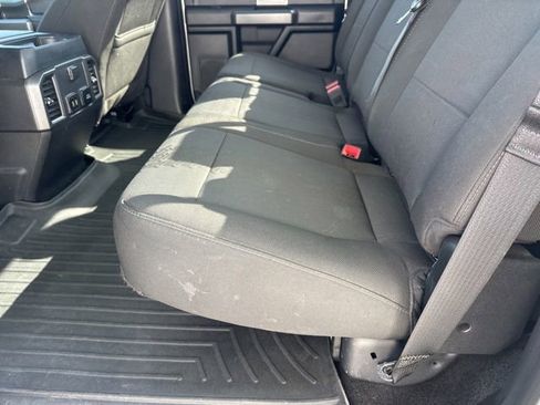 Used 2018 Ford F150 XLT w/ Equipment Group 302A Luxury AWD/4WD image 17