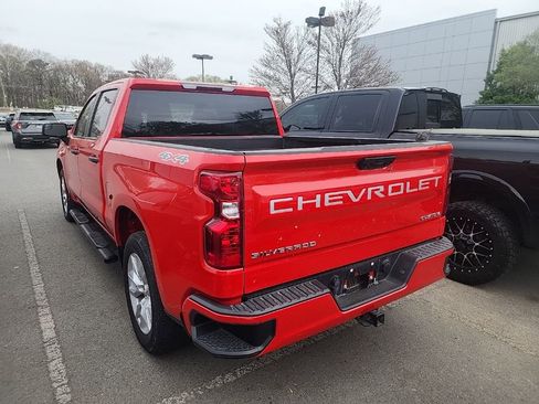 Used 2022 Chevrolet Silverado 1500 Custom image 3