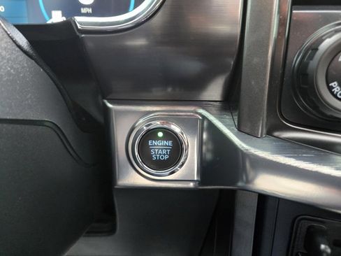 Certified 2023 Ford F150 Lariat w/ Equipment Group 502A High image 21